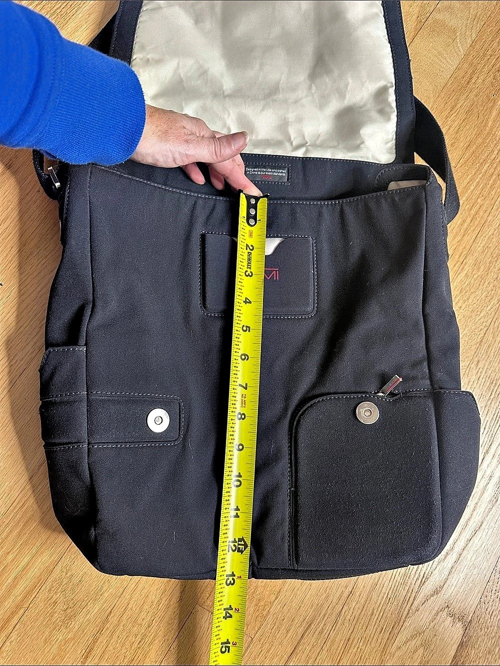 TUMI T-Tech Messenger Bag Black Crossbody Bag - Picture 6 of 9